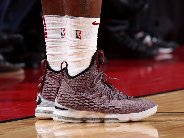 lebron_james_nba_171109_cle-at-hou-00.jpg