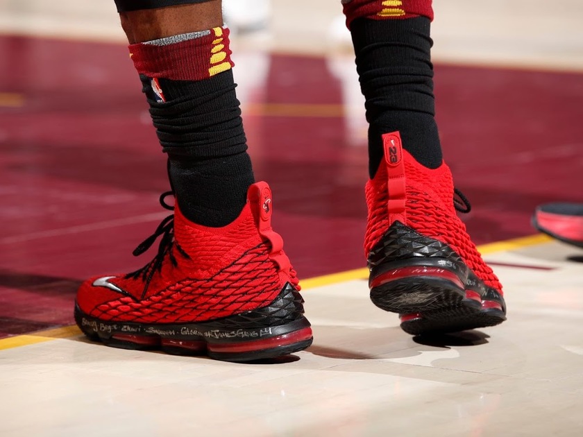 lebron_james_nba_180505_cle-vs-tor-01-game-3.jpg