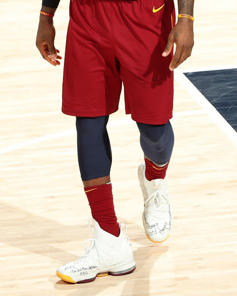 lebron_james_nba_180422_cle-at-ind-08-game-4.jpg