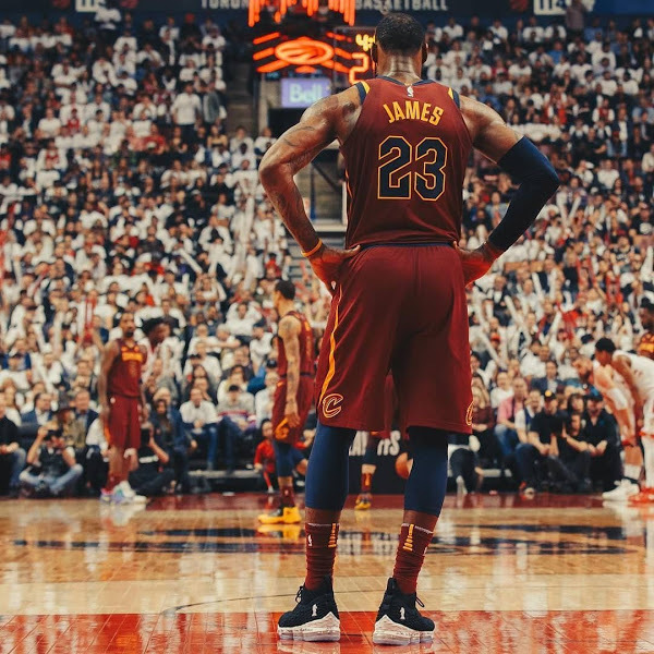 lebron_james_nba_180503_cle-at-tor-09-game-2.jpg