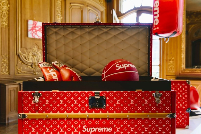 artcurial-cream-auction-exhibition-supreme-grails-result-1.jpg