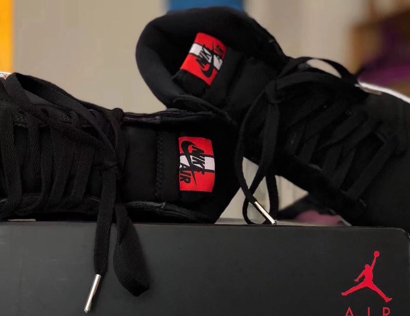 Air-Jordan-1-Paris-Saint-Germain-Tongue.jpg