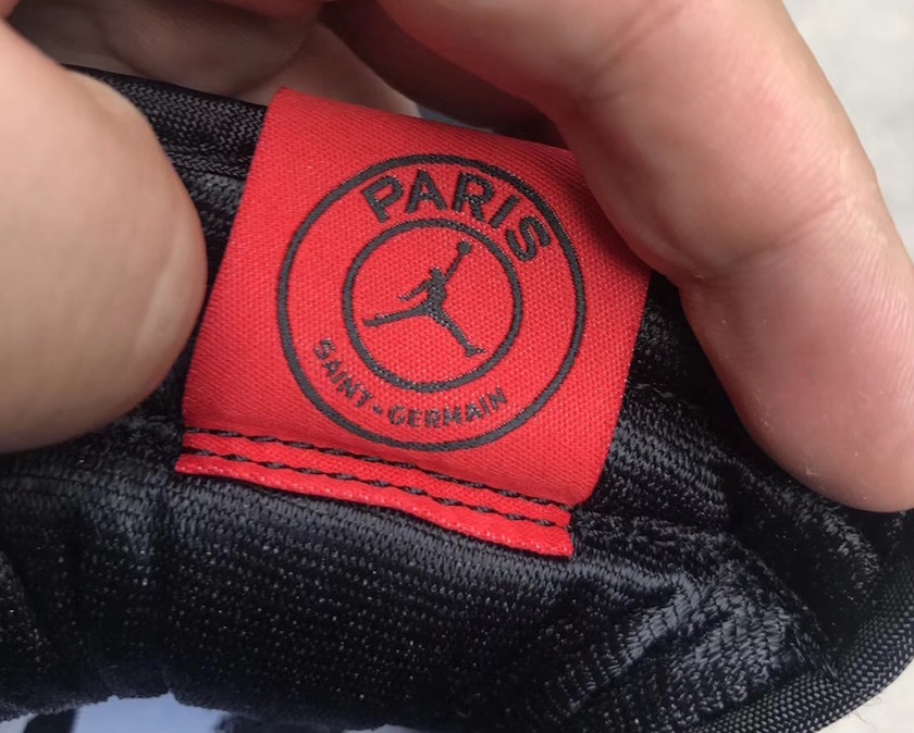 Air-Jordan-1-PSG-Paris-Saint-Germain-Tongue-Tag.jpg