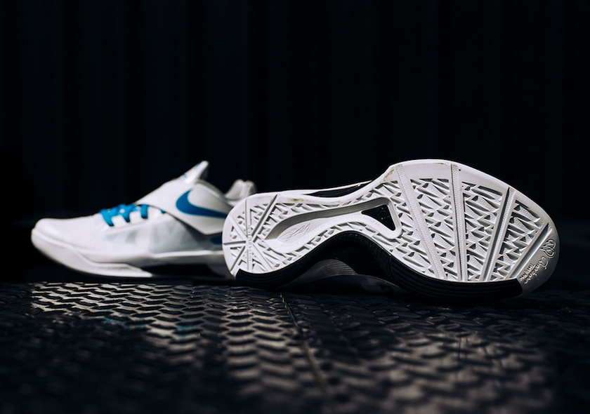 Nike-KD-4-IV-Thunderstruck-Art-of-A-Champion-Outsole.jpg