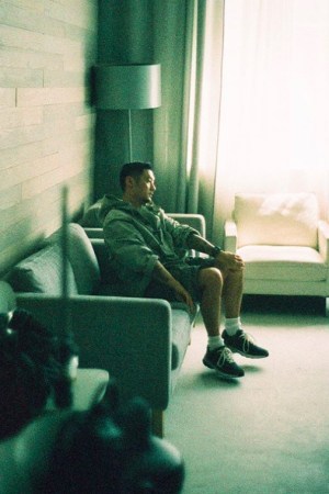 lok666-instagram-new-balance-family-friends-only-2.jpg