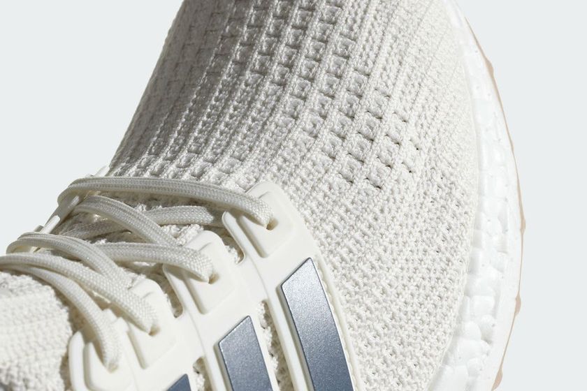 adidas-ultraboost-4-0-show-your-stripes-core-black-cloud-white-9.jpeg
