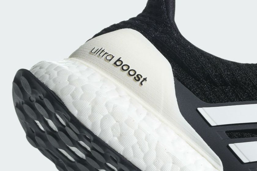 adidas-ultraboost-4-0-show-your-stripes-core-black-cloud-white-5.jpeg