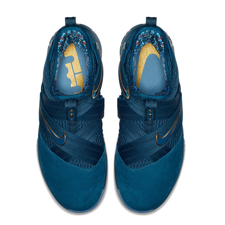 Nike-LeBron-Soldier-12-Agimat-Release-Date-AO4054-500-Top-Insole.jpg