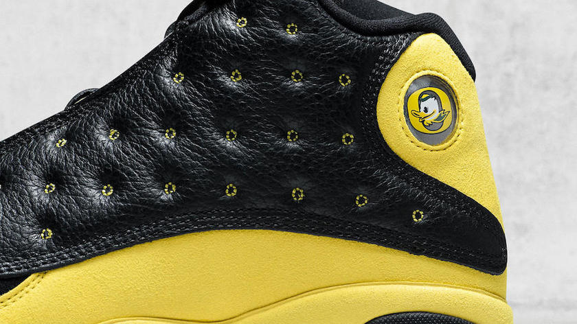 Air-Jordan-13-PE-Oregon-Ducks-Track-and-Field-Heel.jpg