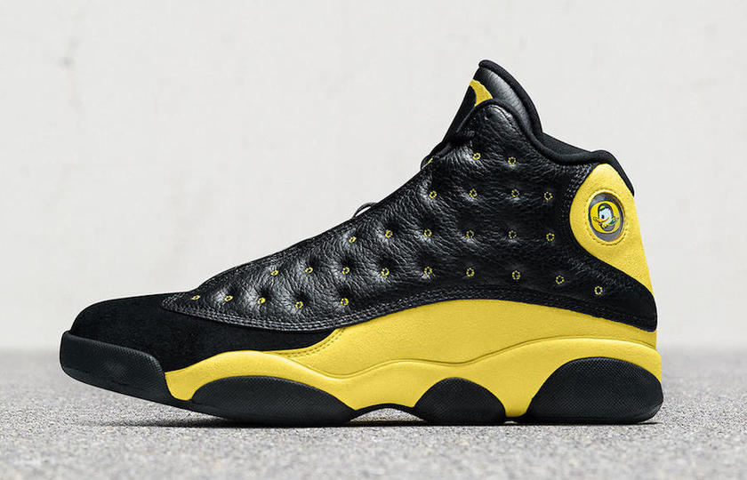 Air-Jordan-13-PE-Oregon-Ducks-Track-and-Field.jpg
