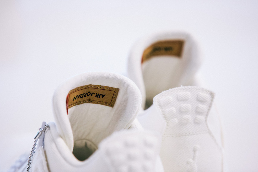 Levis-Air-Jordan-4-Denim-White-Tongue.jpg
