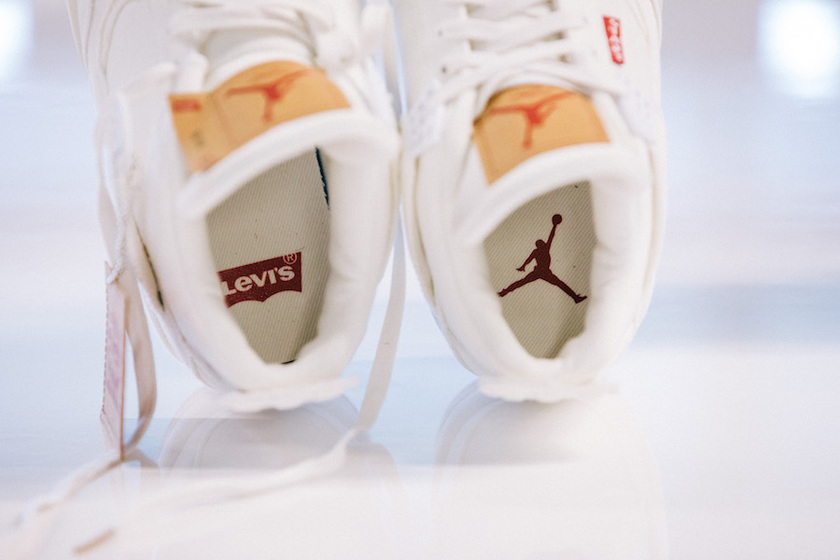 Levis-Air-Jordan-4-Denim-White-Insole.jpg