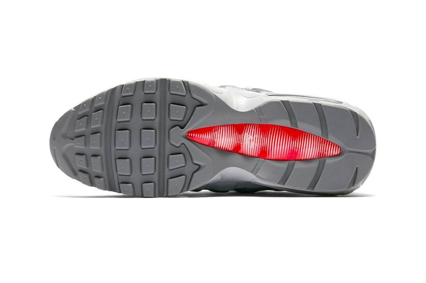 nike-air-max-95-silver-bullet-themed-first-look-005.jpg