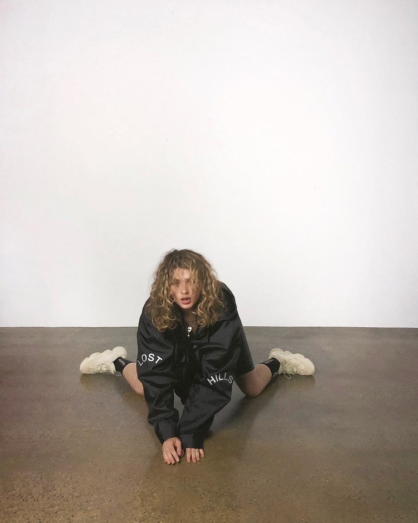 yeezy-500-hashtag-supermoon-yellow-campaign-09.jpg