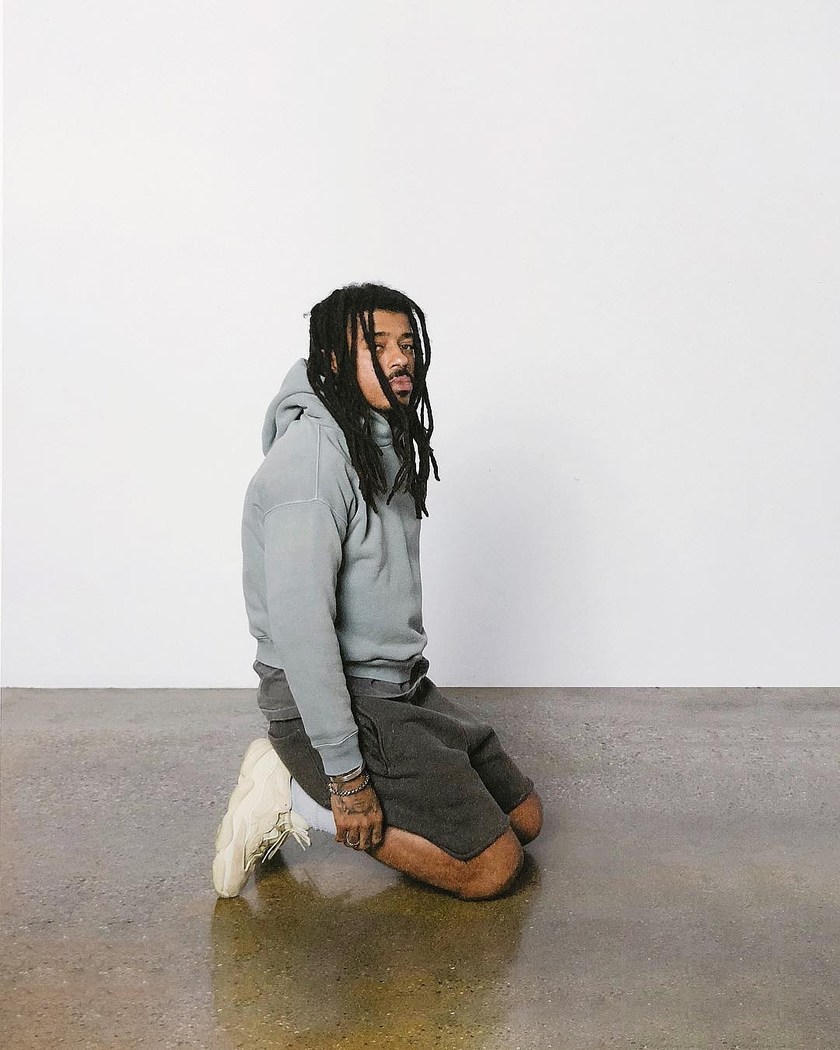 yeezy-500-hashtag-supermoon-yellow-campaign-07.jpg