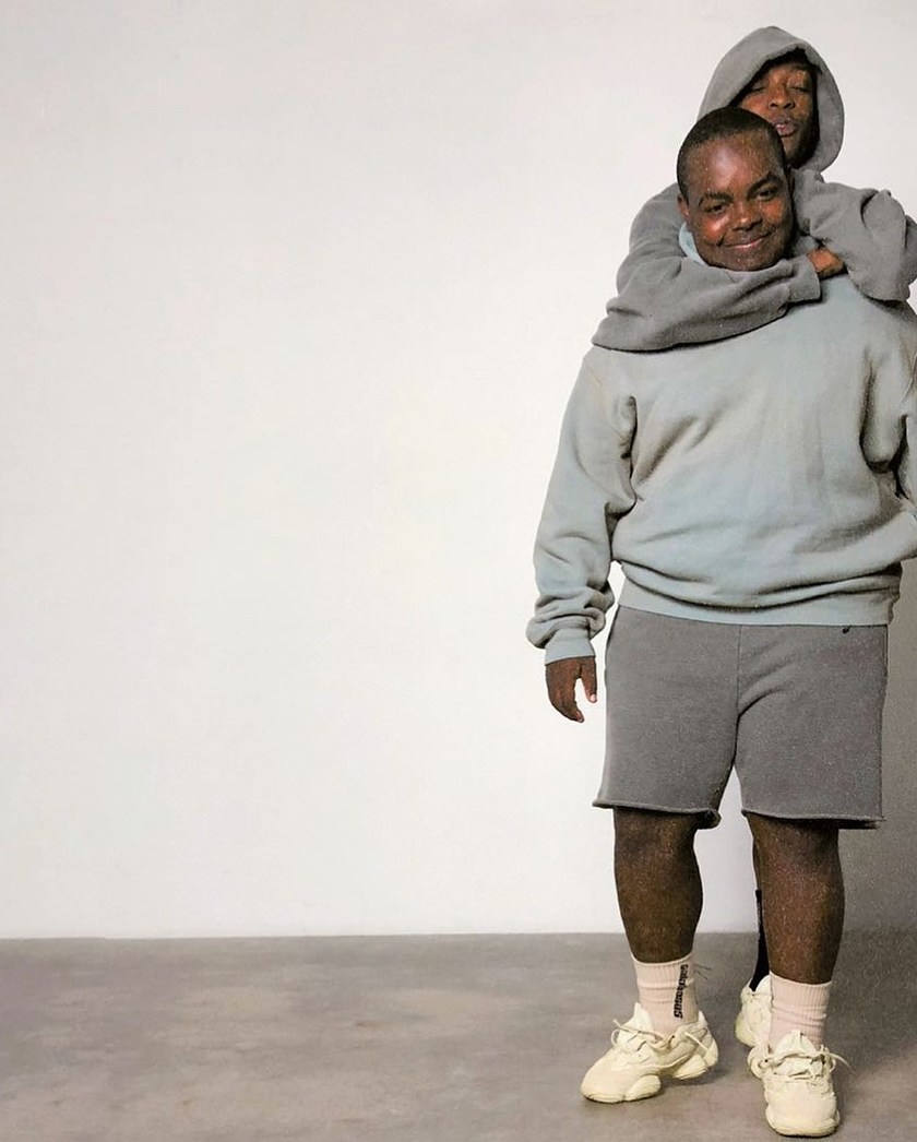 yeezy-500-hashtag-supermoon-yellow-campaign-11.jpg