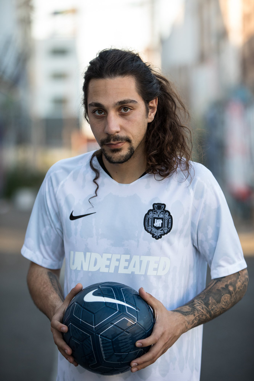 NIKE_UNDEFEATED_THEFIVES_5.jpg