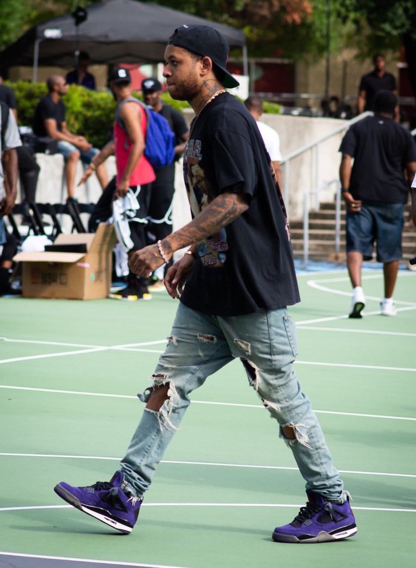 travis scott dunks friends and family