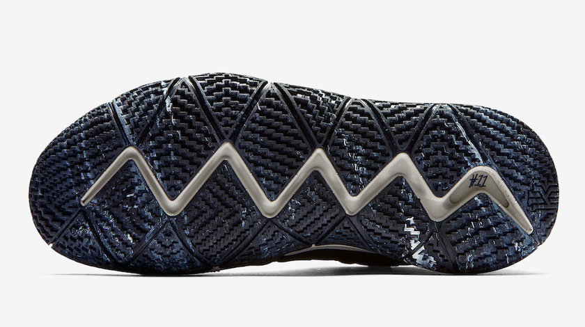 Nike-Kyrie-4-N7-AT0320-400-Outsole.jpg