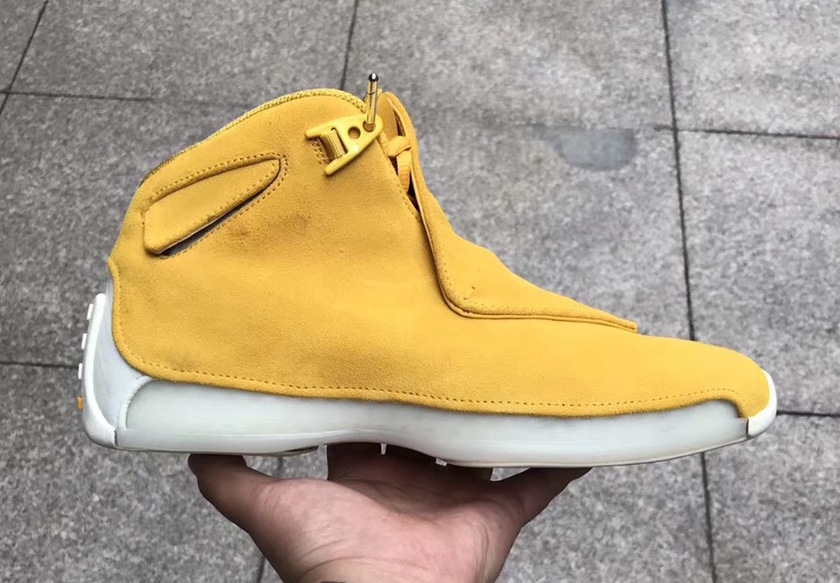 Air-Jordan-18-Yellow-Suede-AA2494-701.jpg