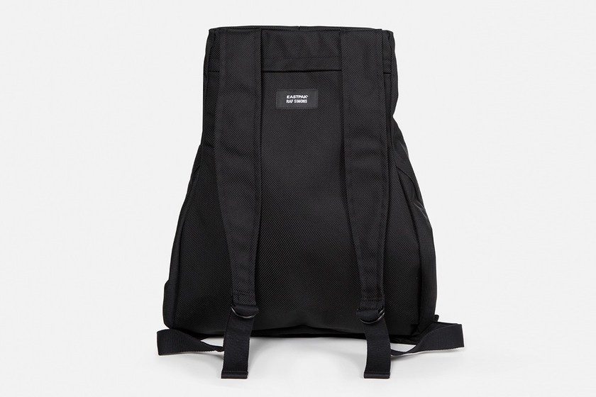 raf-simons-eastpak-fall-winter-2018-collection-014.jpg
