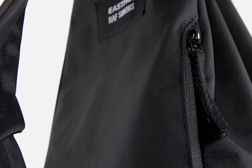 raf-simons-eastpak-fall-winter-2018-collection-012.jpg
