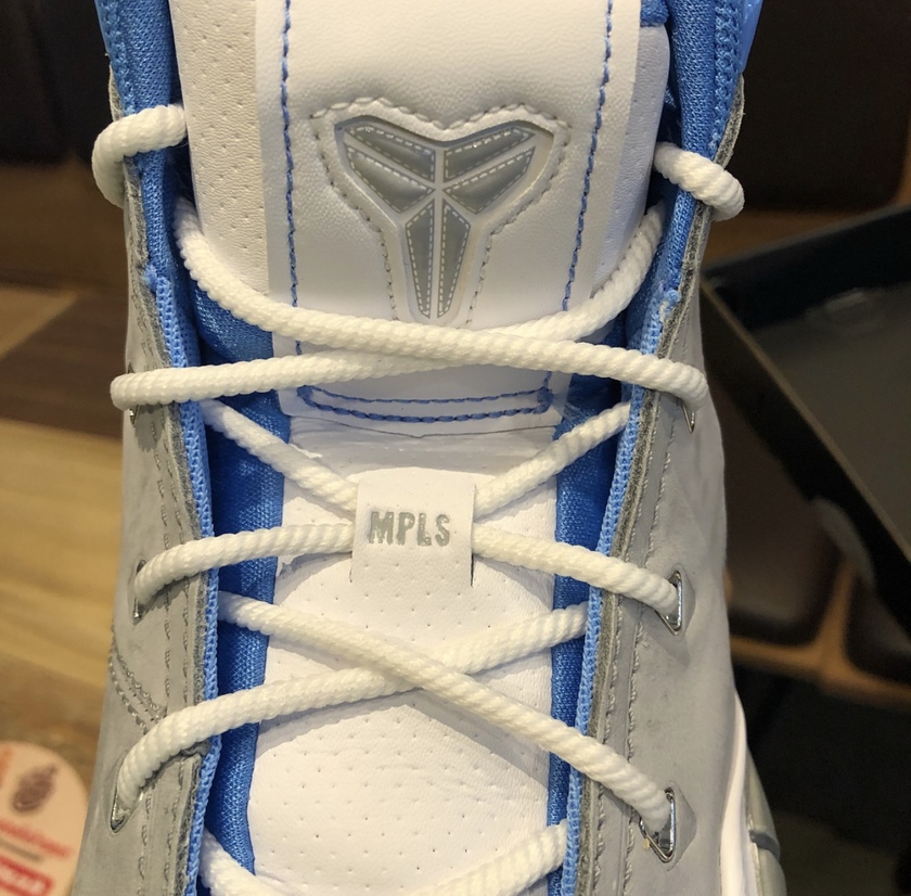 Nike-Zoom-Kobe-1-Protro-MPLS-Tongue.jpg
