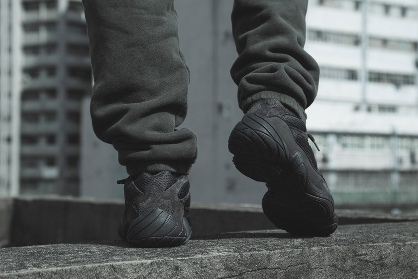 adidas-kanye-west-yeezy-500-utility-black-hbx-raffle-07.jpg