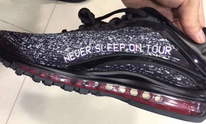 Skepta-Nike-Air-Max-Deluxe-AQ9945-001-Release-Date.png