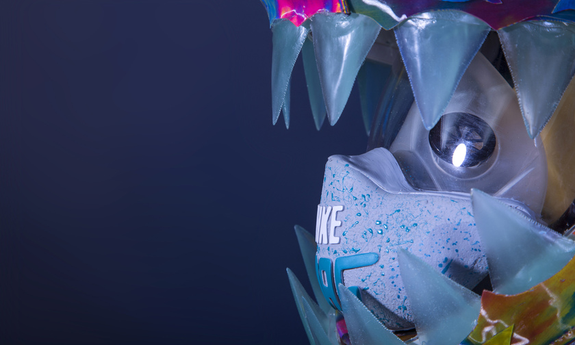 web-154-nike-air-mag-shark-gas-mask-01.jpg