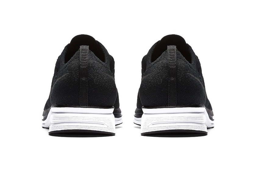 nike-flyknit-trainer-black-white-first-look-03.jpg