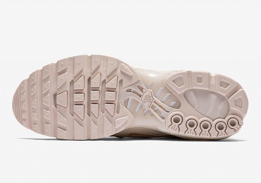nike-air-max-plus-97-orewood-brown-ah8143-100-2-1024x719.jpg