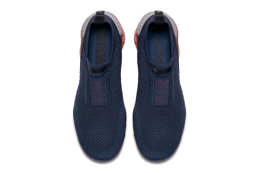 nike-air-vapormax-moc-2-gunsmoke-release-2.jpg