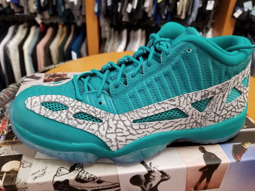 Air-Jordan-11-Low-IE-Rio-Teal-919712-300.png