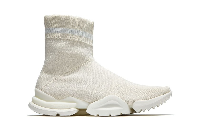 https_2F2Fhypebeast.com2Fimage2F20182F082Freebok-sock-run.r-96-chalk-2.jpg