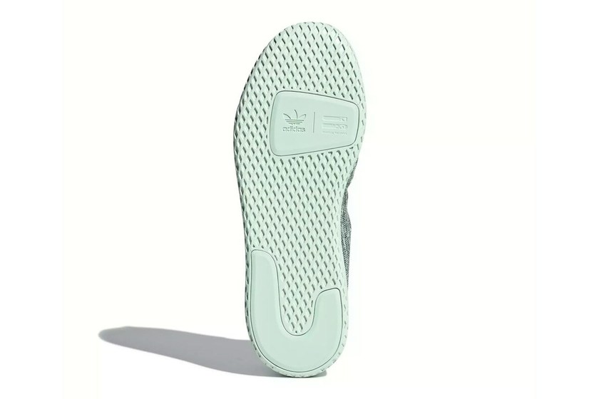 https_2F2Fhypebeast.com2Fimage2F20182F082Fpharrell-adidas-tennis-hu-dip-dye-pack-020.jpg