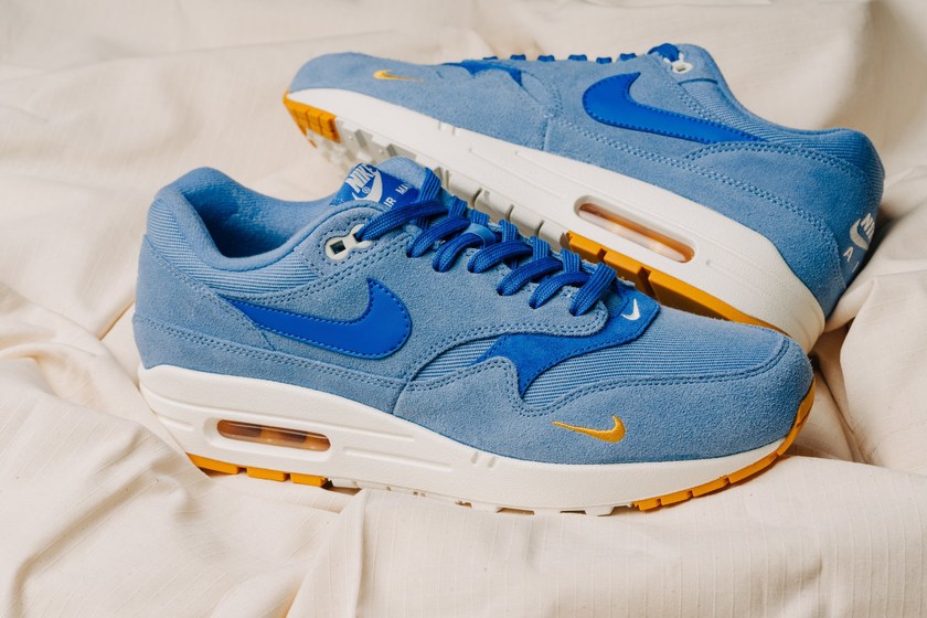 https_2F2Fhypebeast.com2Fimage2F20182F082Fnike-am-workblue-3.jpg
