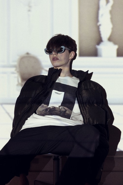 undercover-fall-winter-2018-2001-a-space-odyssey-hbx-editorial-10.jpg