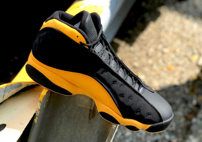 Carmelo-Anthony-Air-Jordan-13-Black-University-Gold-Red-5.jpg