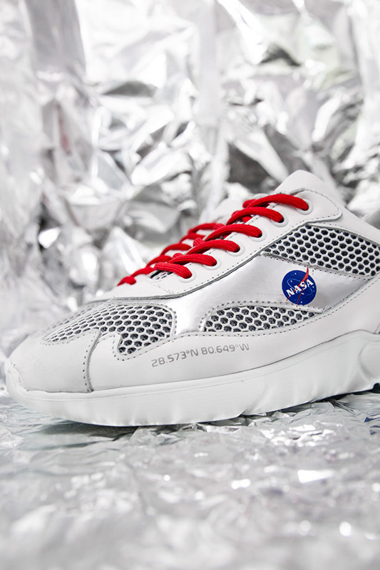 mercer-amsterdam-nasa-sneaker-release-date-price-03-533x800.jpg