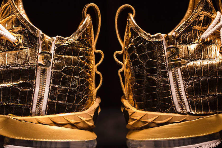 The-Shoe-Surgeon-Nike-LeBron-15-30K-3.jpg