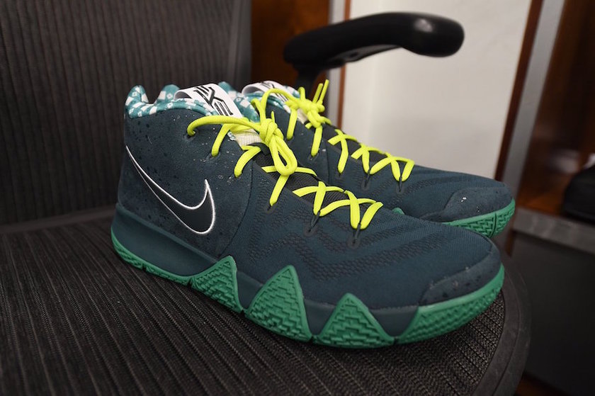 Nike-Kyrie-4-Green-Lobster.jpg