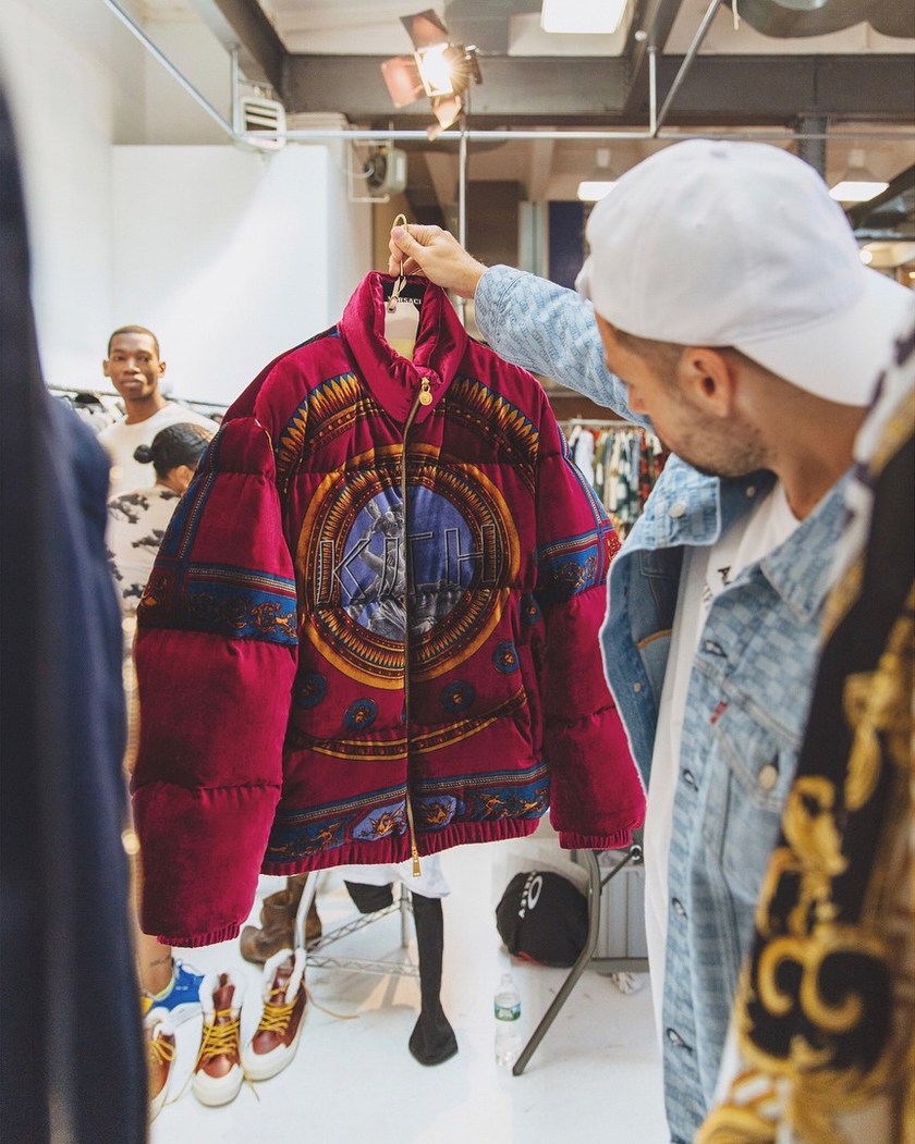 ronnie-fieg-kith-versace-collaboration-teaser-1.jpg