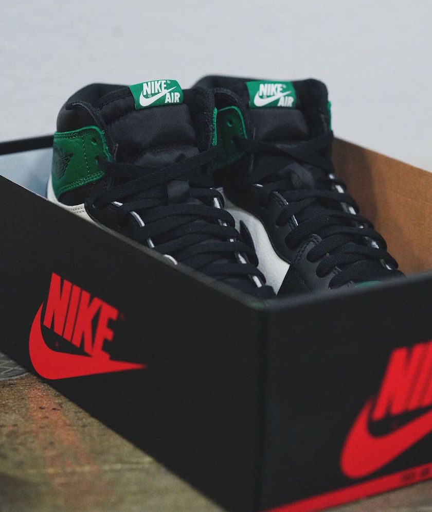 Air-Jordan-1-Pine-Green-2018-Release-Date-9.jpg