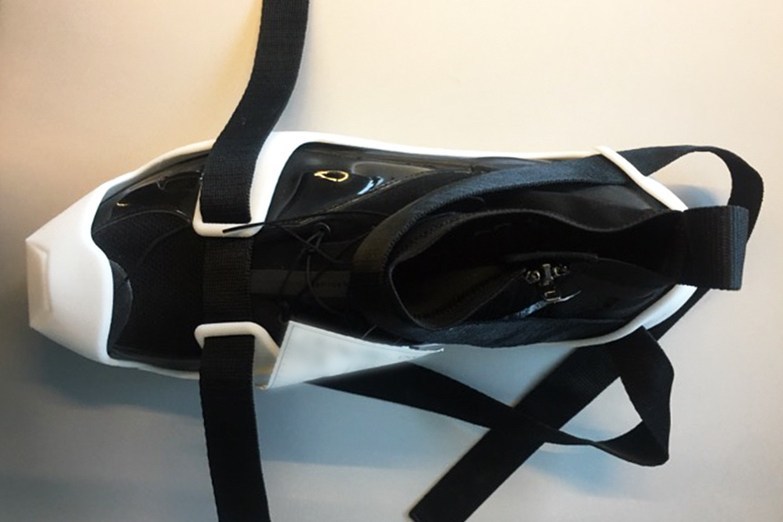 nike-alyx-vibram-sneaker-teaser-black-white-2.jpg