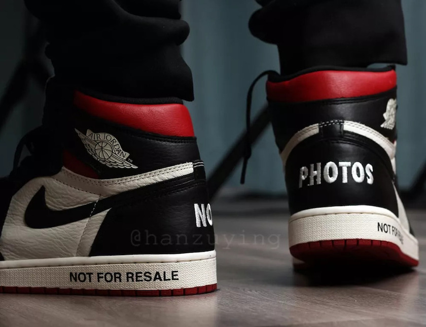 Air-Jordan-1-No-Ls-Varsity-Red-861428-106-Release-Date-4.jpg