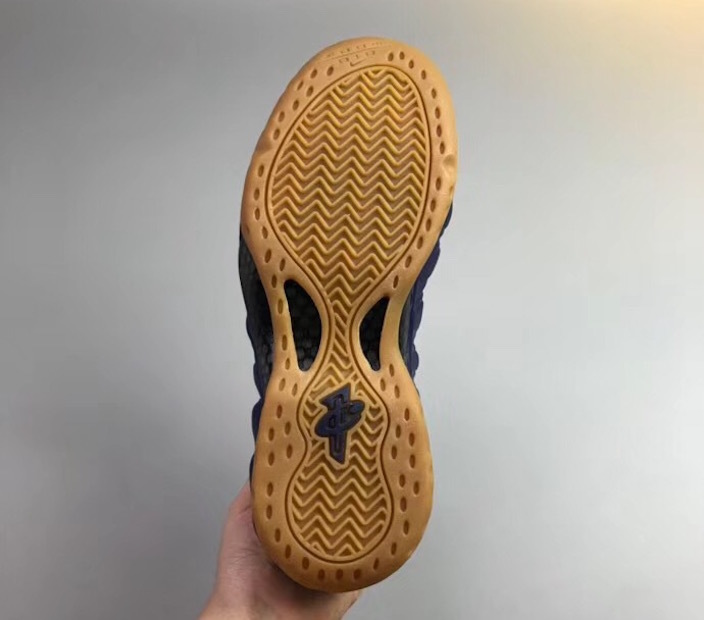 Nike-Air-Foamposite-One-Midnight-Navy-Gum-Release-Date-8.jpg