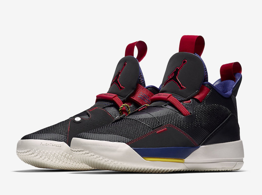 Air-Jordan-XXXIII-33-Tech-Pack-BV5072-001-Release-Date-4.jpg