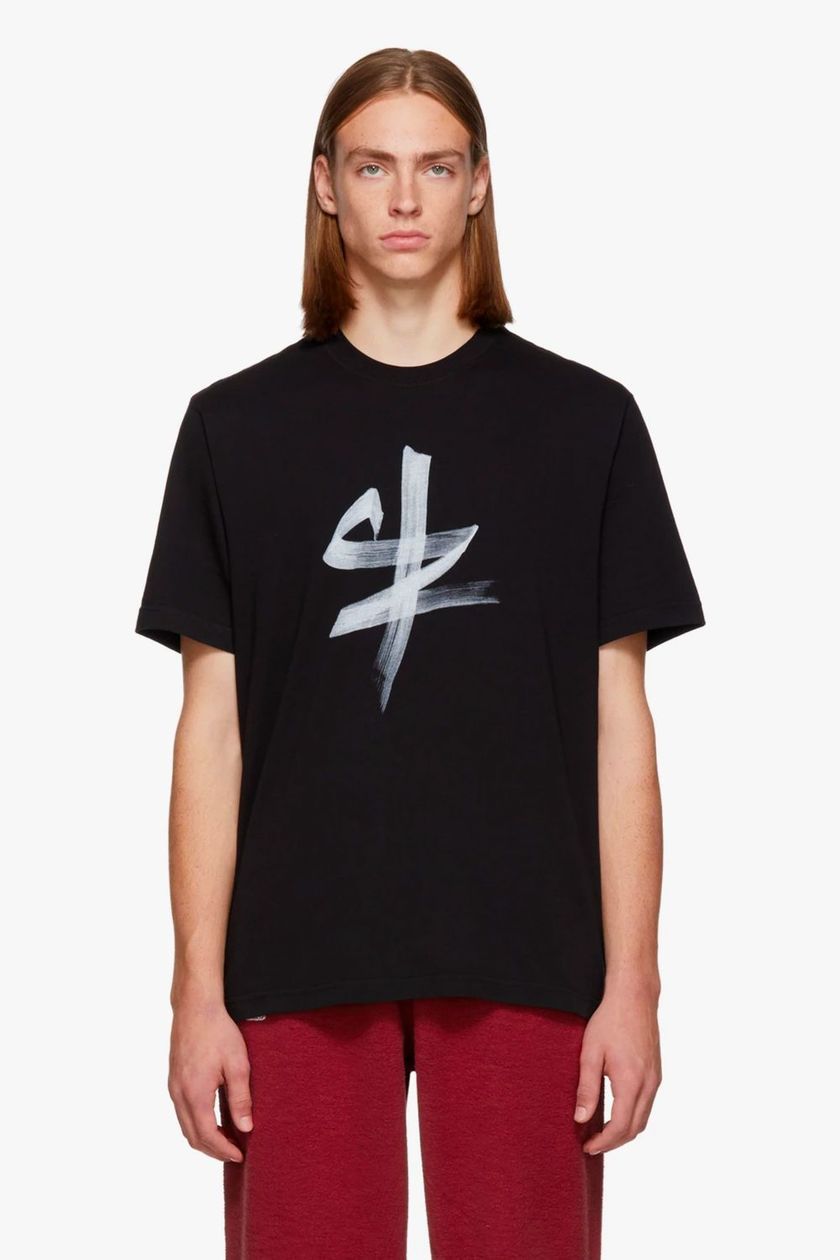 https_2F2Fhypebeast.com2Fimage2F20182F102Fvetements-chinese-zodiac-t-shirt-ox.jpg