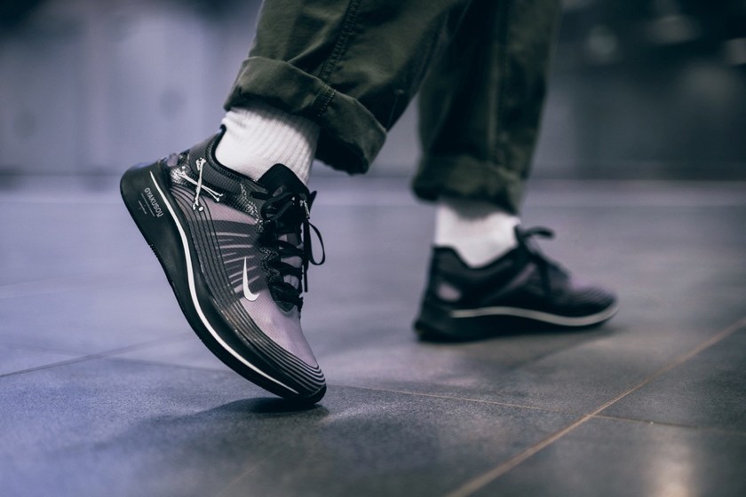 gyakusou-nike-zoom-fly-collab-sneaker-on-foot-2.jpg